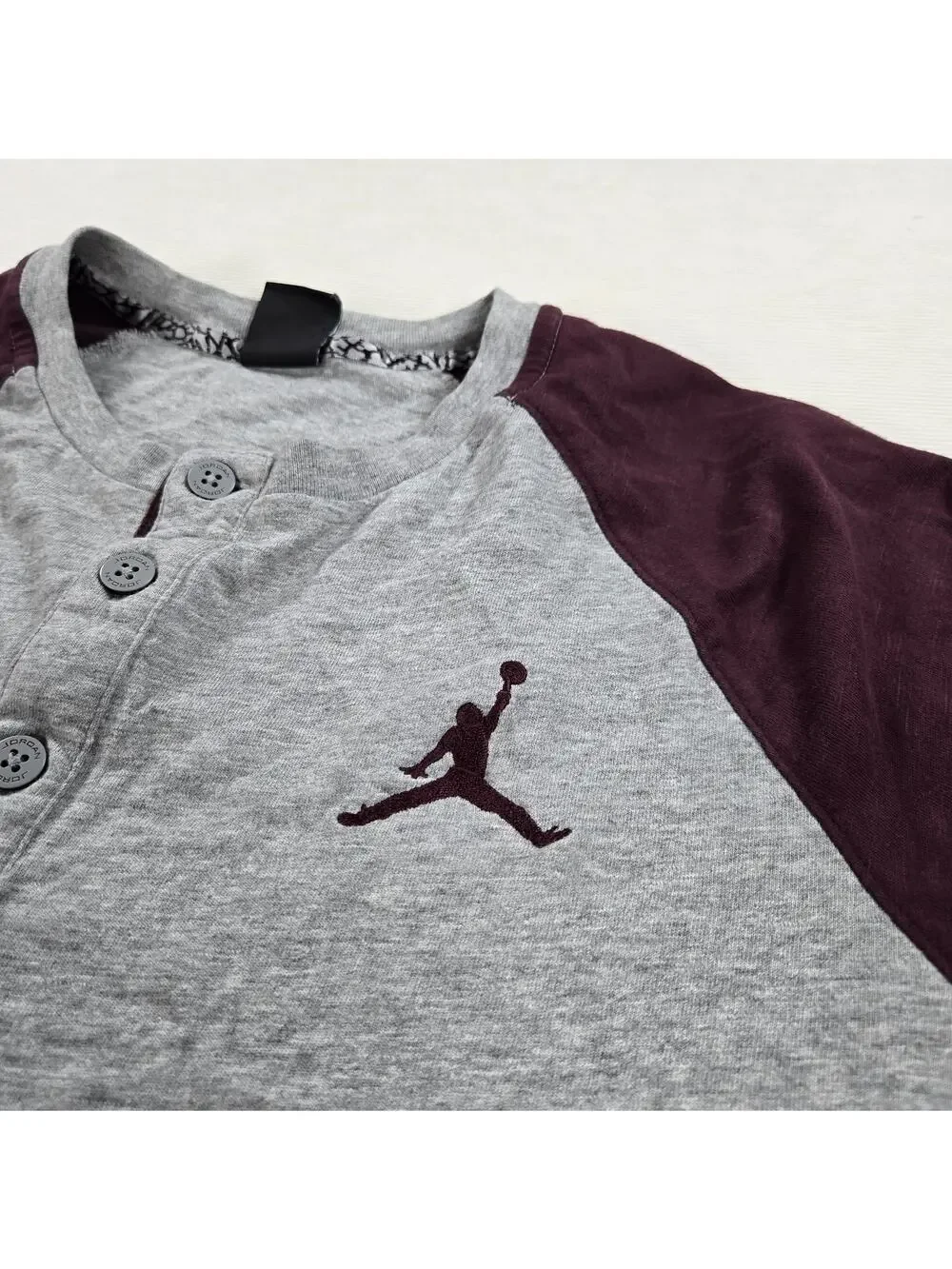 Nike Air Jordan Gray Burgundy Henley Long Sleeve‎ Shirt Men's Size Medium